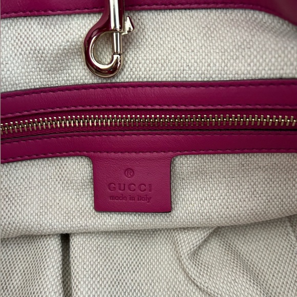 Gucci Soho Chain Shoulder Bag - Picture 7 of 16